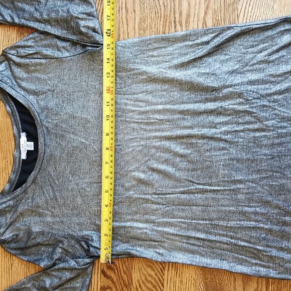 (S) H Halston Metallic Assymetrical Design 3/4 Sleeve Top Super Soft - Picture 6 of 8